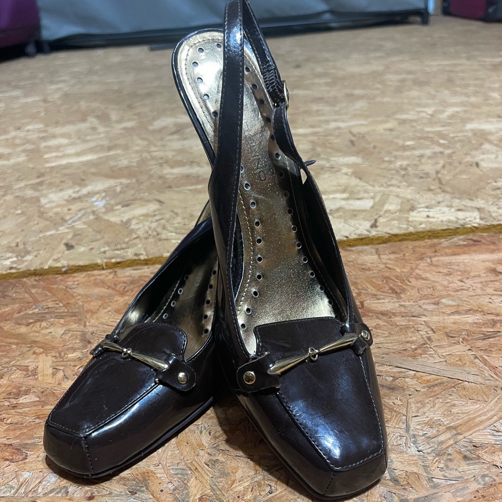 Elegant Brown Slingback Loafers
